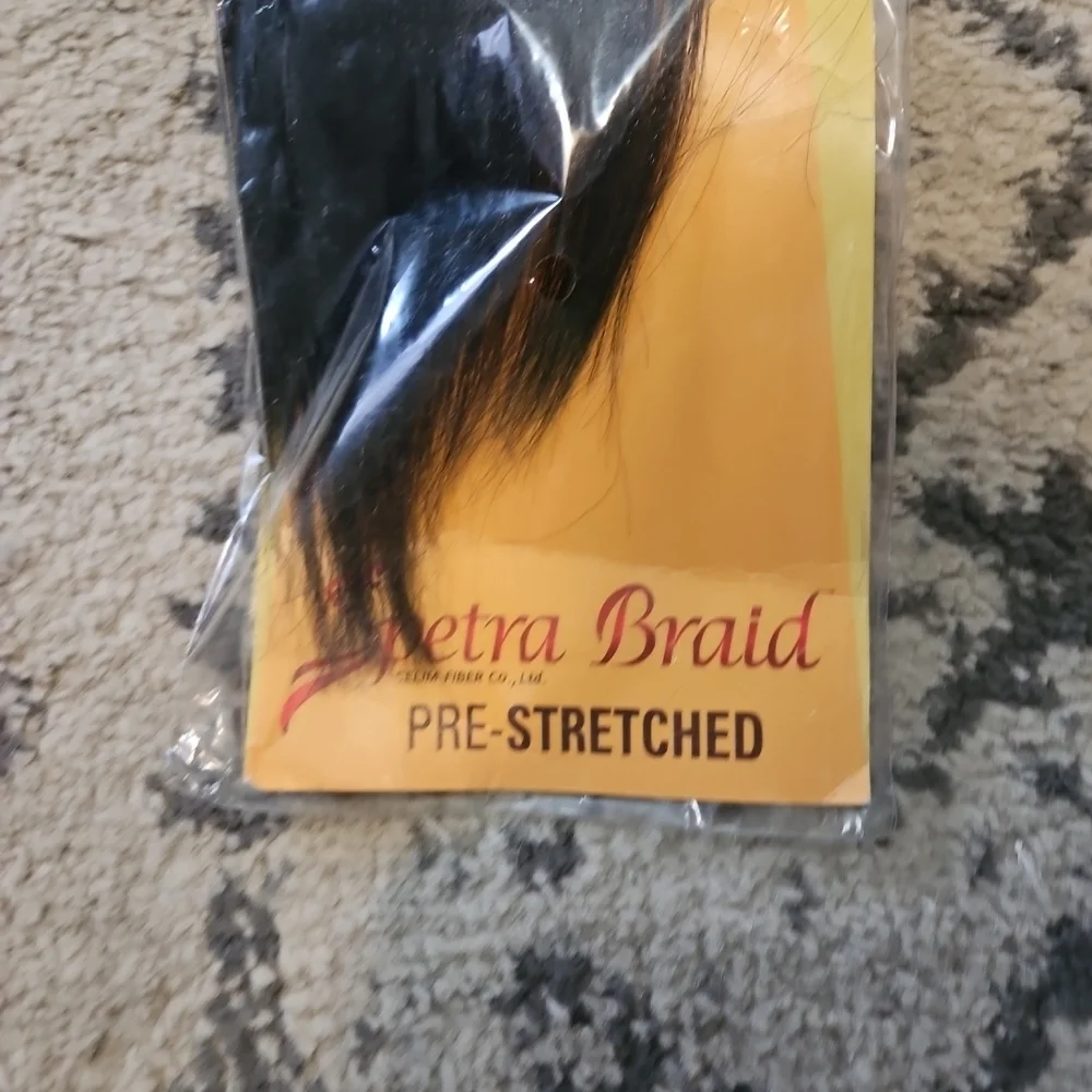 EZBraid Professional Color 1B‎ Spetra Pre-Stretched Pre-Layered 30
